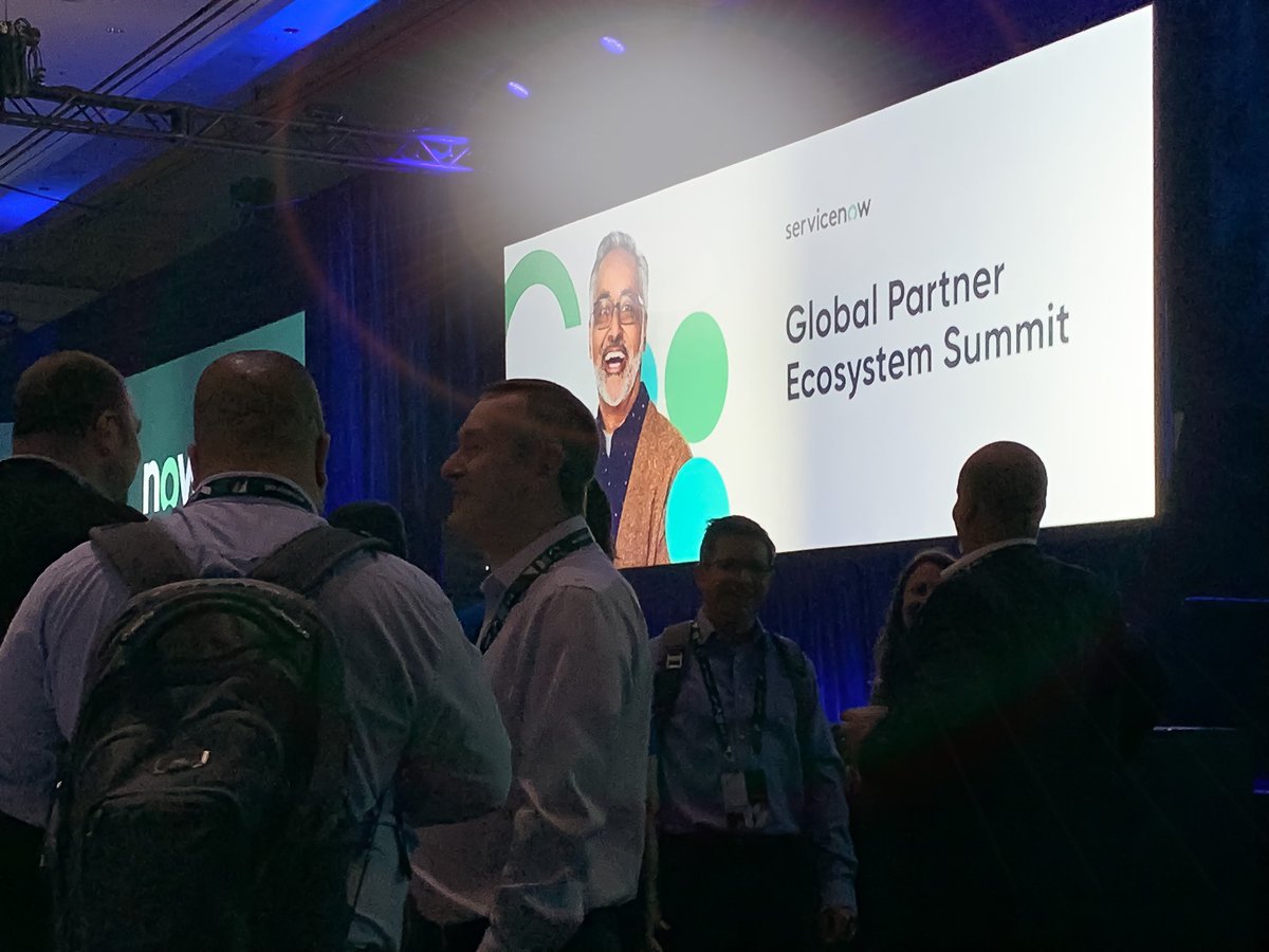 TeamUltraLtd's tweet image. We are ready for @Know365 at the Global Partner Ecosystem Summit #knowledge19