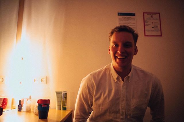 george_ezra's tweet photo. We made it to Berlin! It's Day 2 of the European tour 👀 I've just had dinner and as you can see, it's just what I needed... Hope you're all well! See you tonight 😎 X https://t.co/PNPgXDOkap https://t.co/n1ofwvAL9m