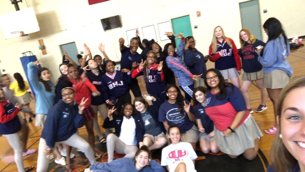 Last picture w/ our seniors as they start IB testing this week! ✌️out 2018-2019 cheer team! Love you guys so much! ❤️ #LamarProud #LamarTexans