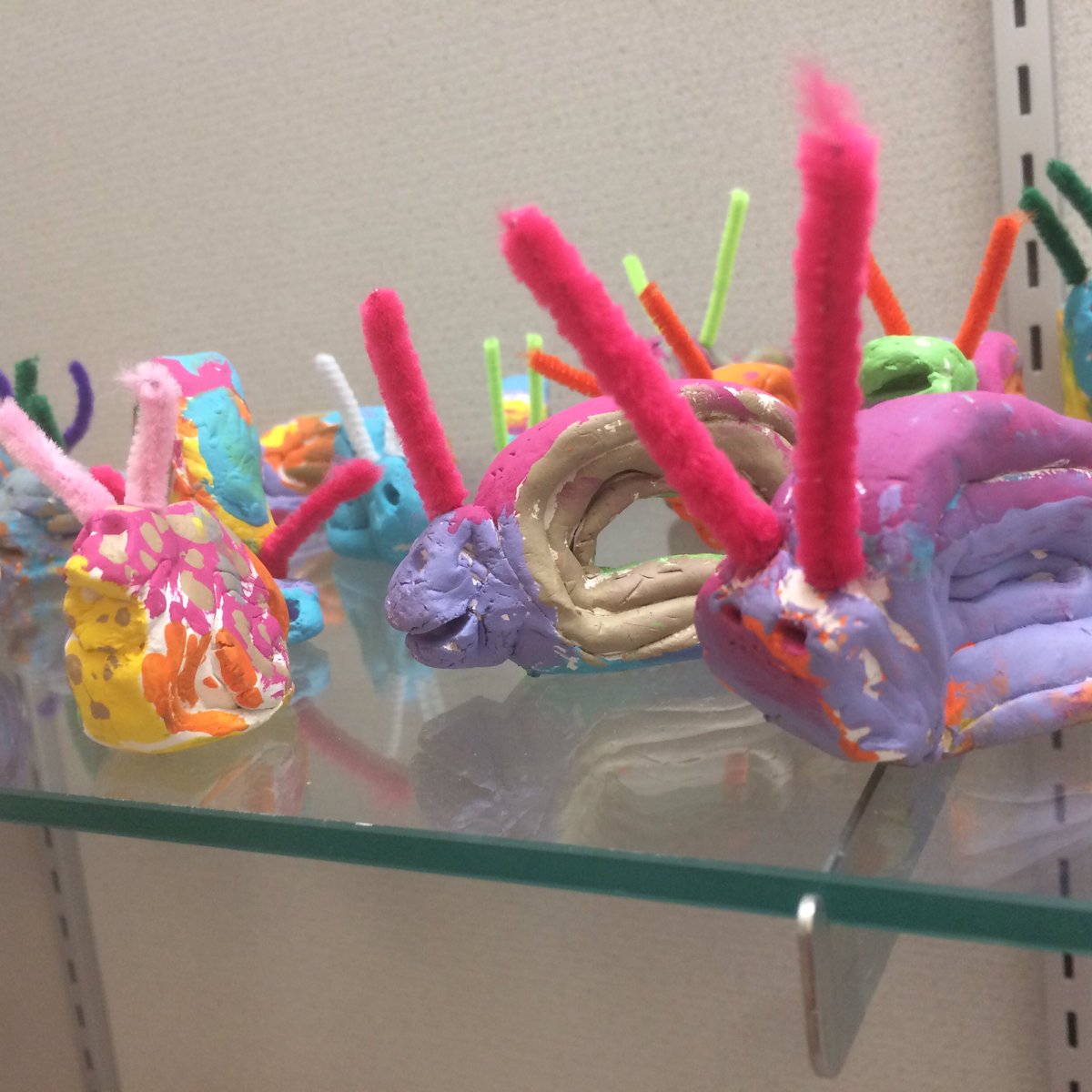heycrazyartlady's tweet photo. Snailβs pace (how the school year ends) just joking...these adorable snail sculptures are created by Kindergarteners! #CameyPride #lisdculture #artmatters #lisdvisualart #kinderart https://t.co/LrtoeaoK3n