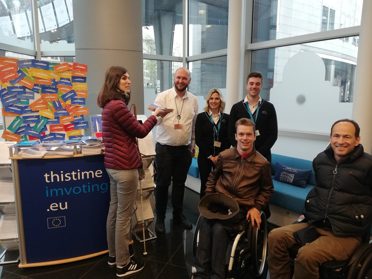 ENIL_EU's tweet photo. Our #ILDay19 action is over! We gave around 85 "This time I'm voting" cards, welcomed lots of guests & took many photos! Thanks to all of u who came, & to our friends from @MyEDF, @InclusionEurope, @MHESME and @EASPD_Brussels for the support!
More pics ➡️https://t.co/l0Cu9Zf9BW https://t.co/nniBsehUgg
