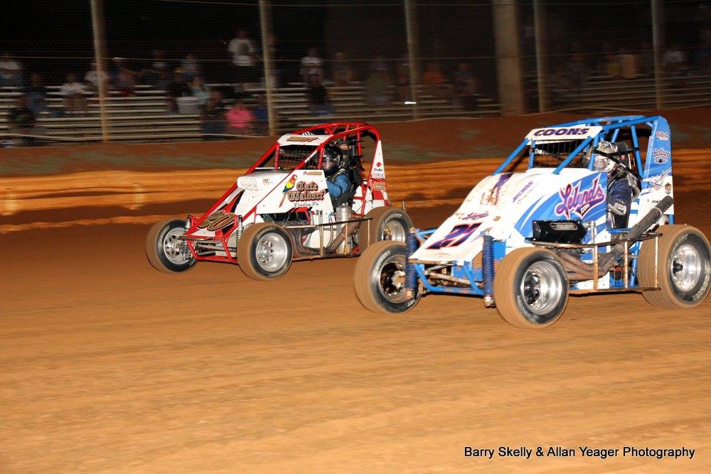 lincolnspeedway's tweet image. We're excited to have the midgets on our schedule this week! Here is some important information for teams coming to race:

Draw and Re-Draw format
20 cars start feature
Non-qualifiers get $50 tow money
8 lap heats
20 lap feature
USAC National engine and weight rules apply
(cont.)