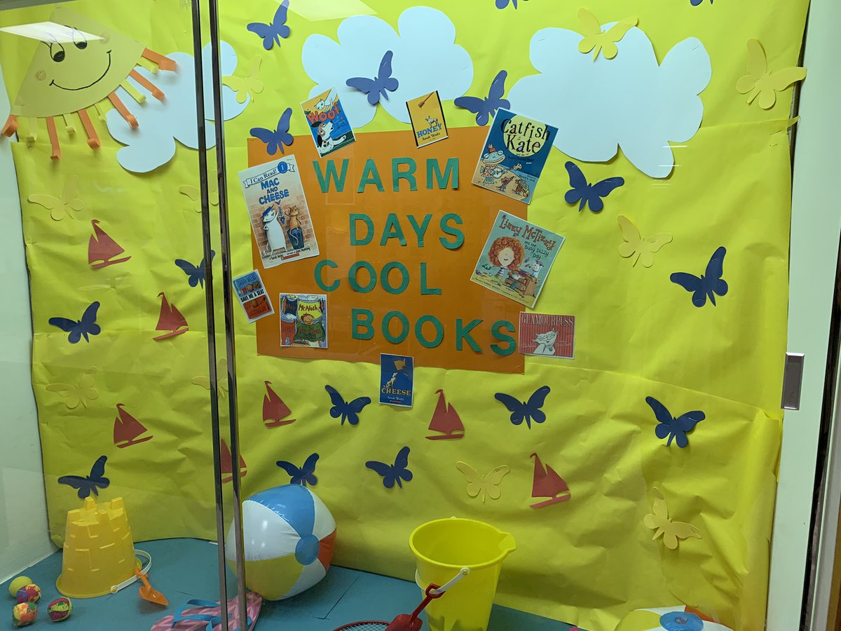 AkronElem's tweet photo. Thanks Sarah Weeks for visiting Akron.  The students read lots of books and made displays for your visit! @GoMounts #sarahweeks https://t.co/XFKw9RqI3B