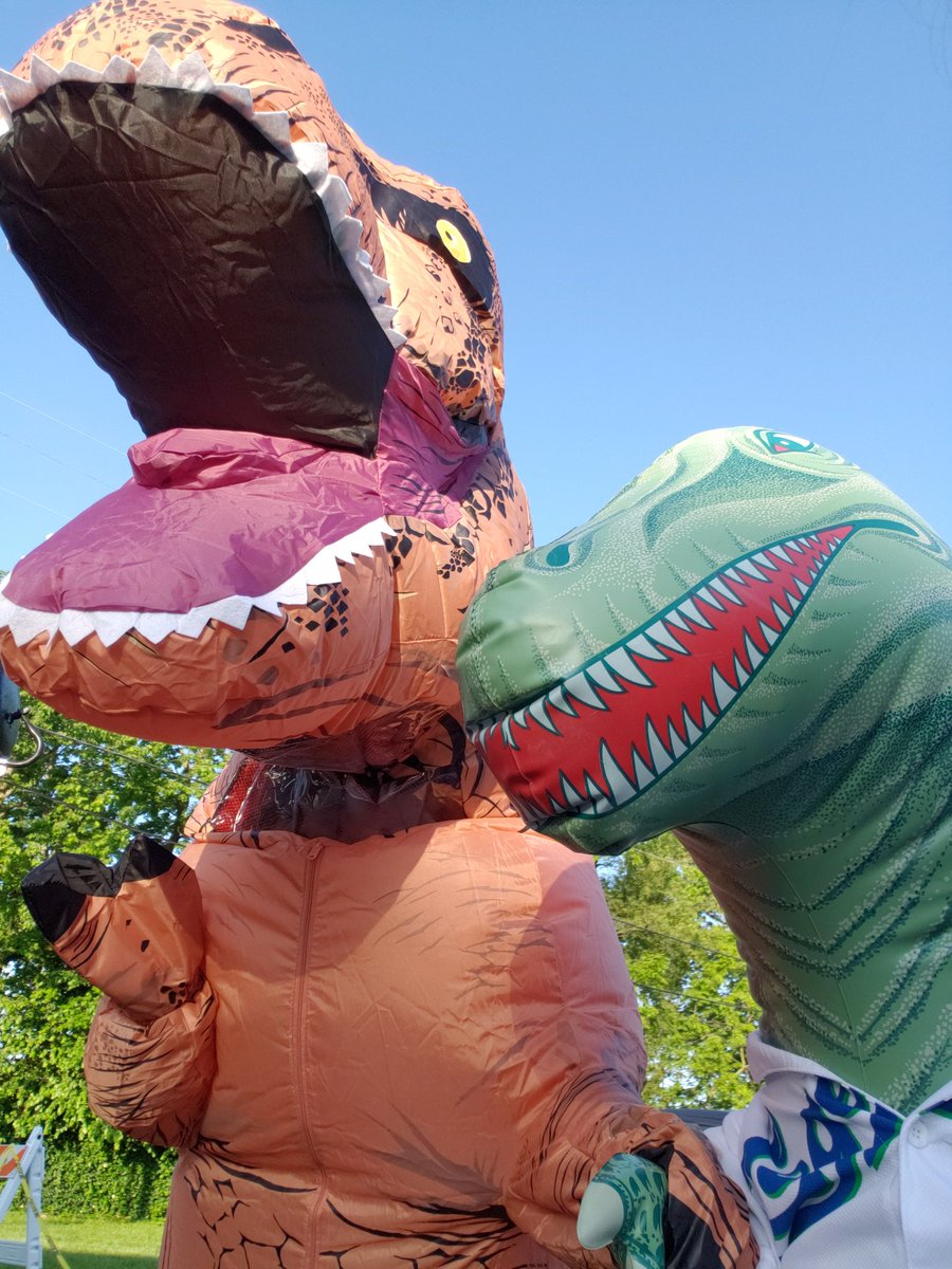 RexyTheSTEMBusDriver tweet media