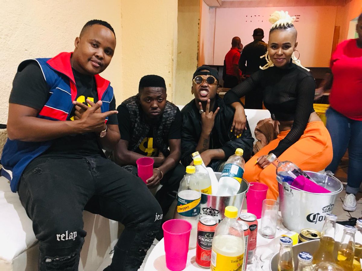 0xdineo's tweet photo. I AGREE @ubizizi @KaygeeDaKing @Julluca1 @TenSpanner ❤️❤️❤️❤️ https://t.co/HPt8DmMJcl