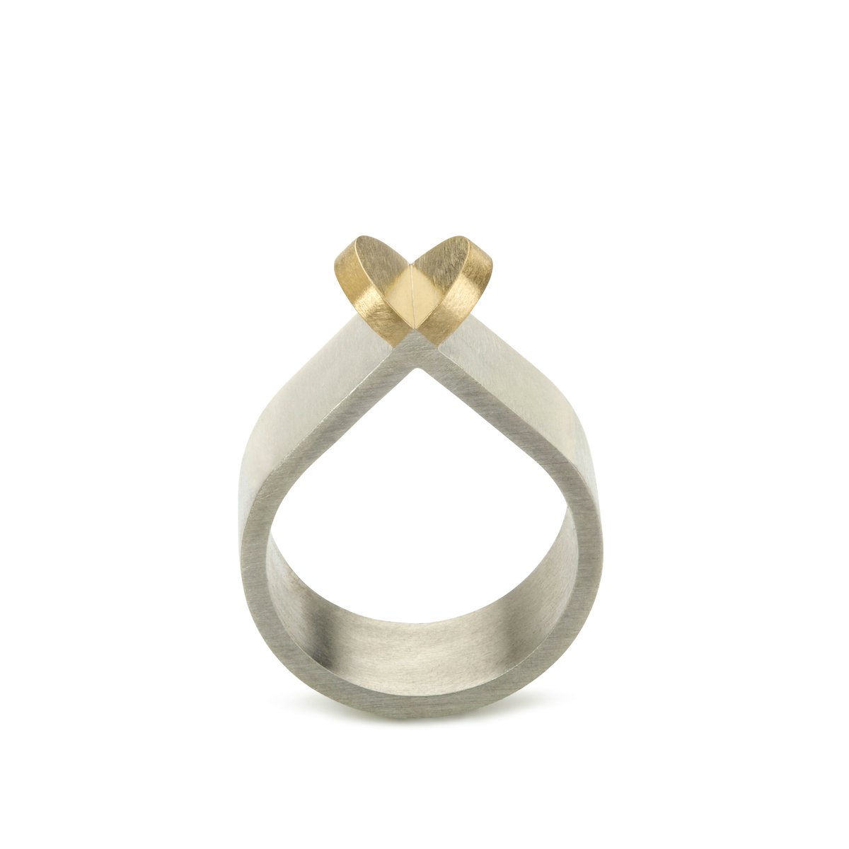 I'm so chuffed that <a href="/OxxJewellery/">an alleweireldt</a> will be taking part in my Artists' Open House again this year. Contemporary and highly covetable, her pieces are something special. Six days until kick off! #dulwichfestival #artistsopenhouse