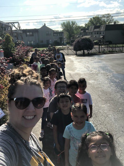tieszen3232's tweet photo. Thank you Family Tree Nursery ❤️ our visit! @ftnkc @Buffaloes_SMSD #Comancherocks @MrsRush_5 @codacusc @MrsBKlaudt @ErinCayK #rightnow512 @theSMSD https://t.co/rNprNwOcyq