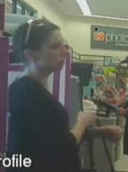 WashougalGov's tweet photo. Can you ID me? This female used a stolen credit card at Washougal Safeway and then Camas Walgreen’s on 4/24/19.  If you recognize this person, please call Washougal Police Department at (360) 835-8701. #WashougalPD

Note: Tips cannot be accepted through social media. https://t.co/B7FmlQvcaz