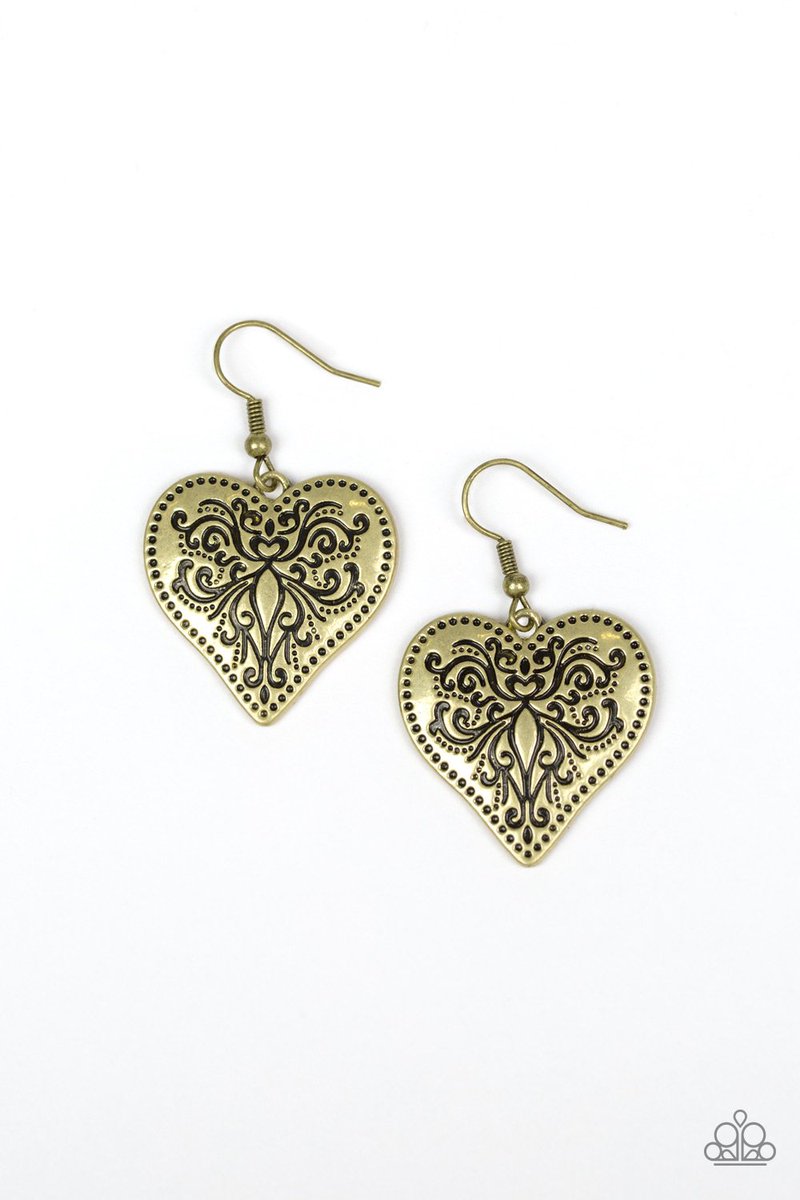 blessyourbling's tweet photo. Long time no tweet yall! I was just going through some pictures of my incoming stock that should be here in time for my first house party on may 11th. #blessyourheartbling #amazing #papparaziindependantconsultant #fivedollarjewelry https://t.co/iNJWNPzLt0