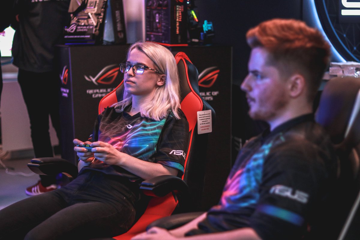Axville's tweet photo. #ROGTakeover X #NUELLive19 https://t.co/UFmBloIygx