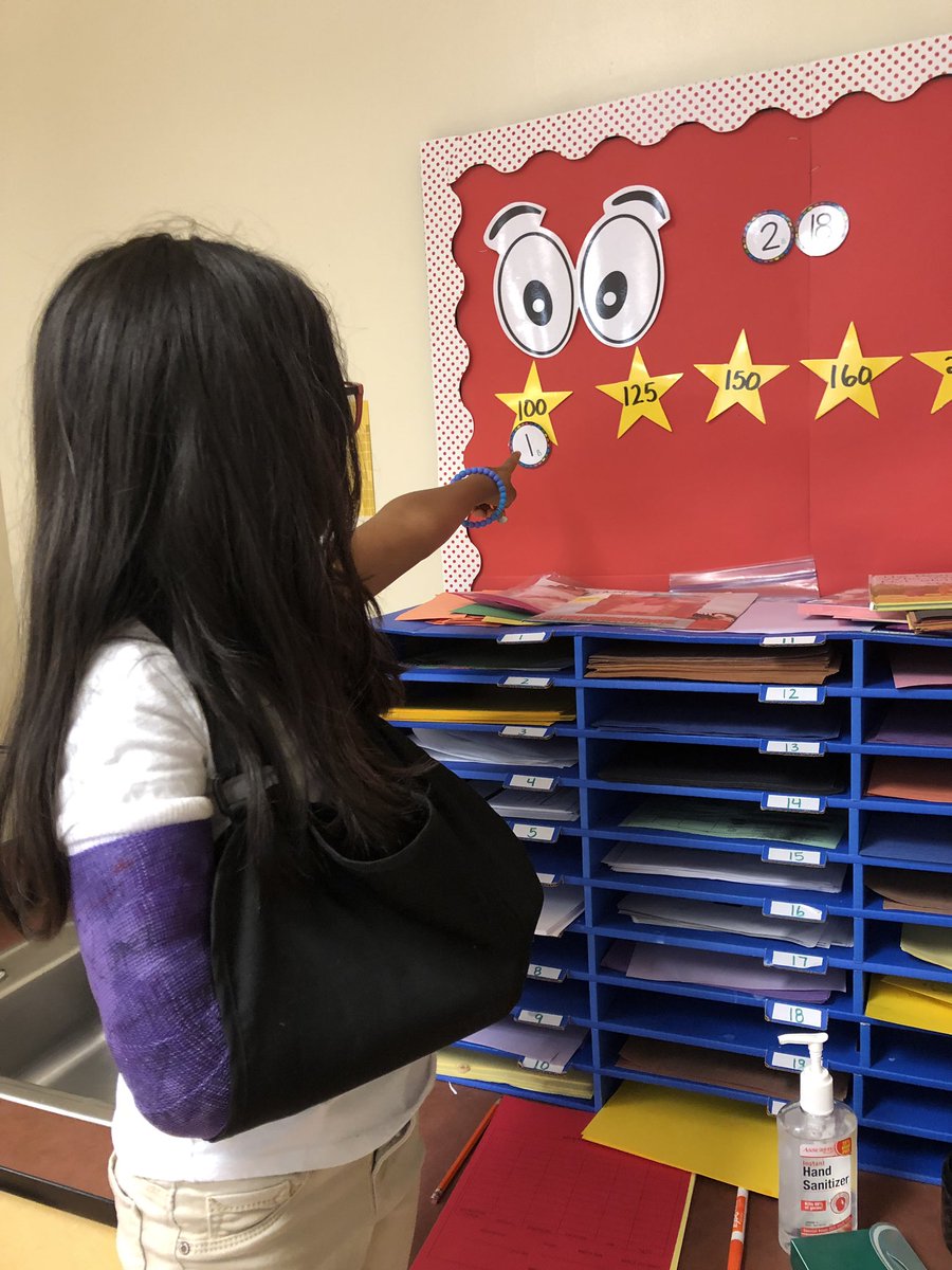 maestralopez19's tweet photo. BOY: 84
MOY:117
EOF: 285 🎗🥇🎊💓 thank you @Strefling_LFES for working with me and this student as hard as you do!! @TBarton42 @LFLions_AP https://t.co/iFXl3x3phE