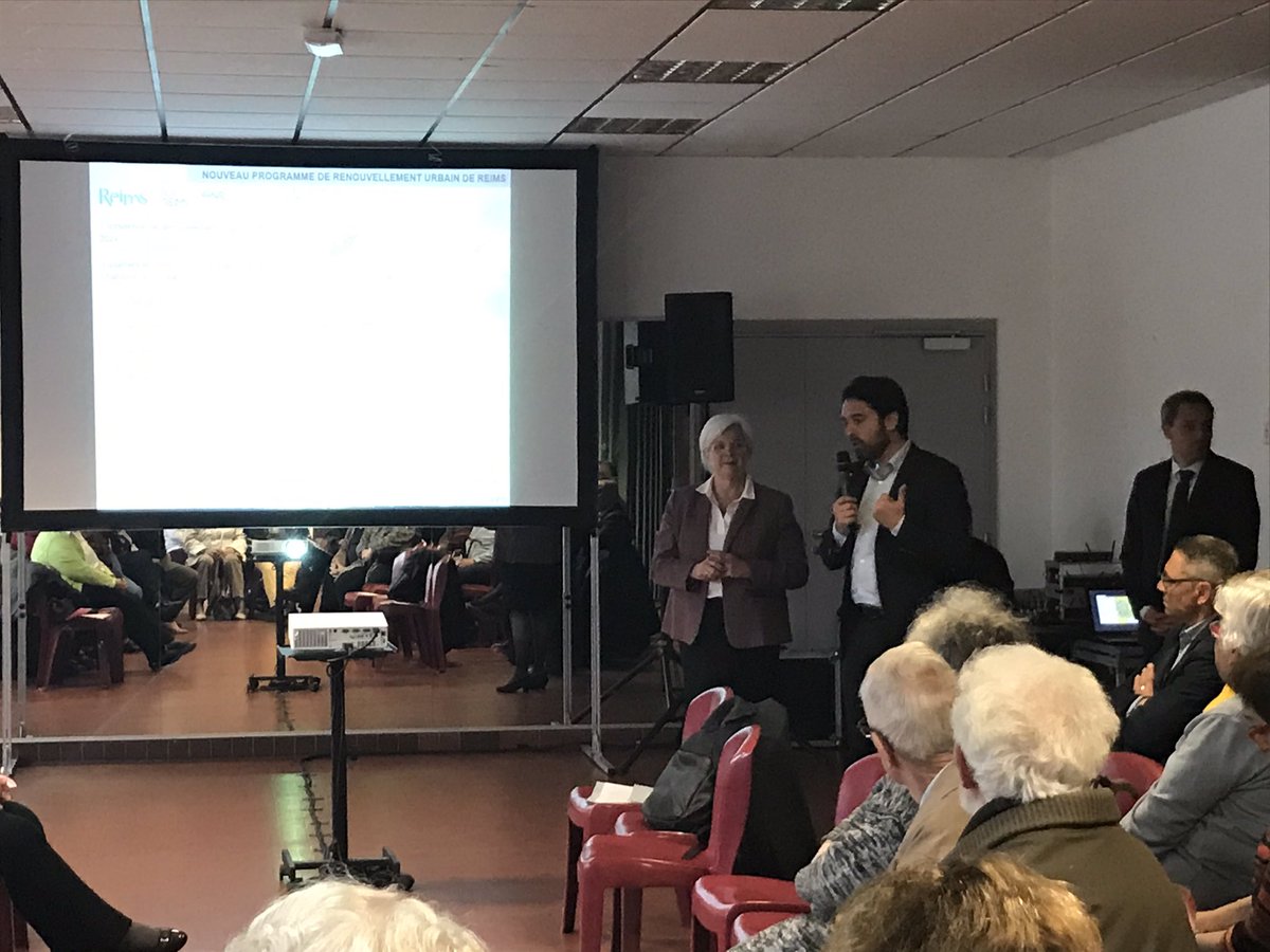 LeFoyerRemois's tweet image. Réunion publique sur la #requalification de la place Jean Moulin à #Reims en présence de @CaVautrin @ArnaudRobinet @valbeauvais et @FoyerRemois. Nous sommes tous acteurs du #territoire