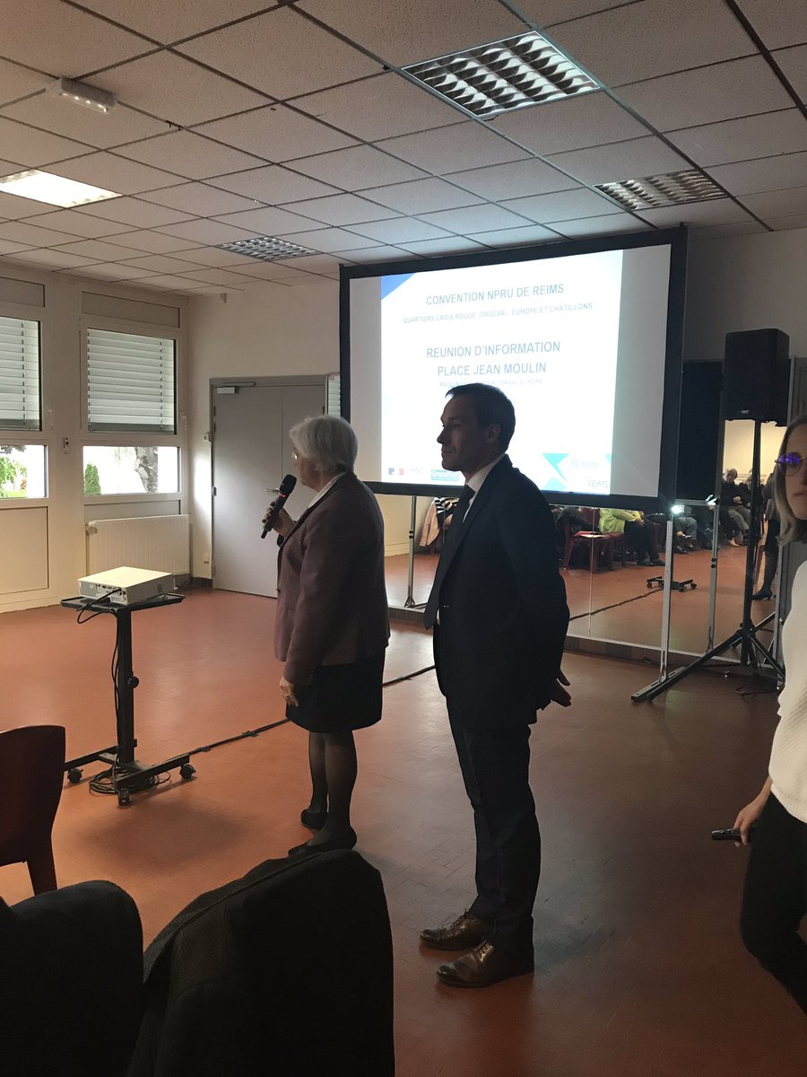 LeFoyerRemois's tweet image. Réunion publique sur la #requalification de la place Jean Moulin à #Reims en présence de @CaVautrin @ArnaudRobinet @valbeauvais et @FoyerRemois. Nous sommes tous acteurs du #territoire