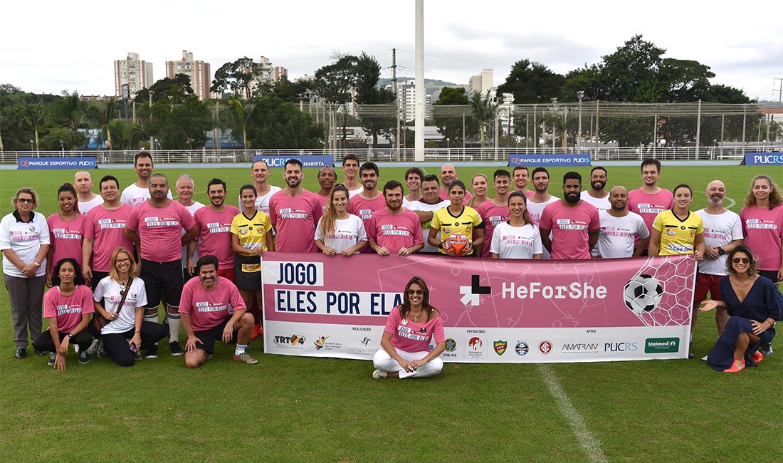 TRF4_oficial's tweet photo. Partida de Futebol promoveu o combate à desigualdade de gênero:
https://t.co/X5tildDL1K https://t.co/e75uTR90HB