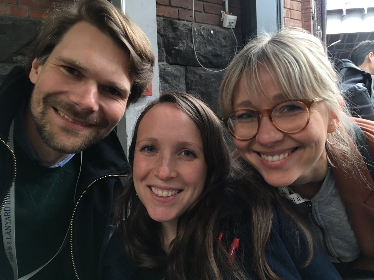 Hach! <a href="/kurtulaaa/">Corinna Blaich</a> und <a href="/fraenzeH/">FranziskaHendreschke</a> auf der #rp19