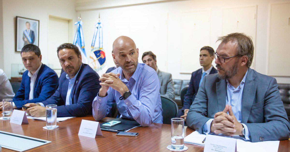 clarineconomico's tweet photo. Avanza el plan para modernizar el Puerto de Buenos Aires https://t.co/Dlp05TBM7L https://t.co/eD4rGuIdYD
