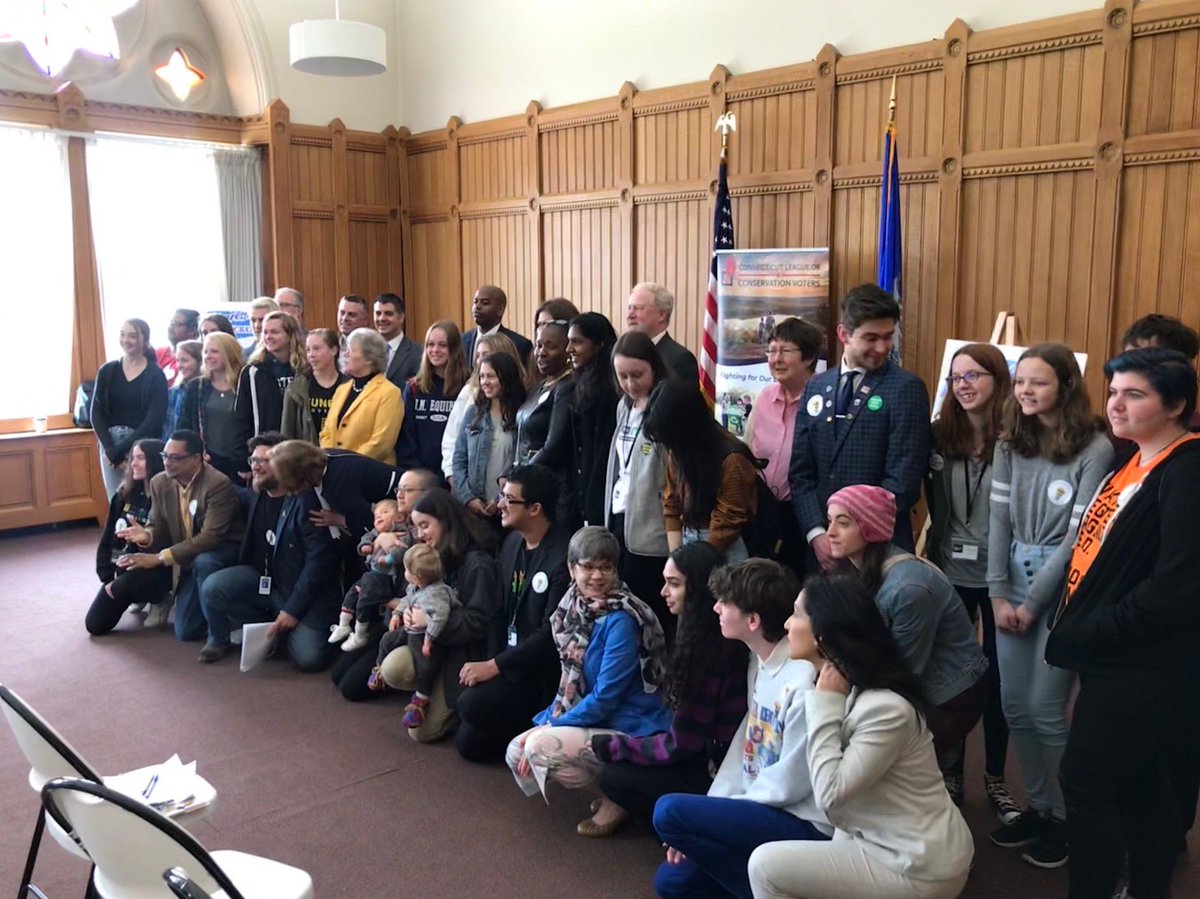 efficiencyforal's tweet image. A petition of over 2,000 signatures delivered by @usclimatestrike, contractors, &amp;amp; activists at the Energy &amp;amp; Equity Press conference to legislators &amp;amp; lawmakers about the impact of the raids, the value of these funds, &amp;amp; stopping the impending diversion in June &amp;amp; in the future.