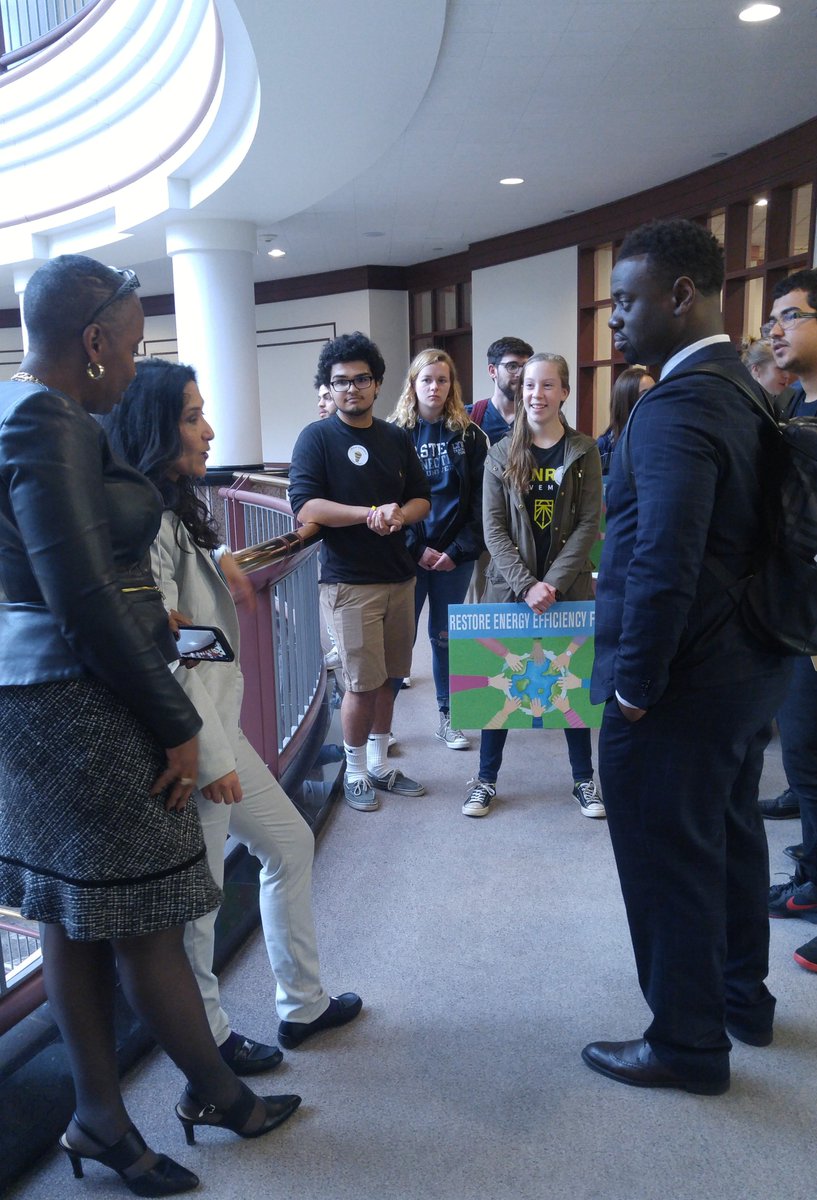 efficiencyforal's tweet image. A petition of over 2,000 signatures delivered by @usclimatestrike, contractors, &amp;amp; activists at the Energy &amp;amp; Equity Press conference to legislators &amp;amp; lawmakers about the impact of the raids, the value of these funds, &amp;amp; stopping the impending diversion in June &amp;amp; in the future.