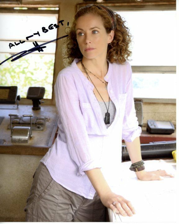 Happy Birthday, Leslie Hope!   
