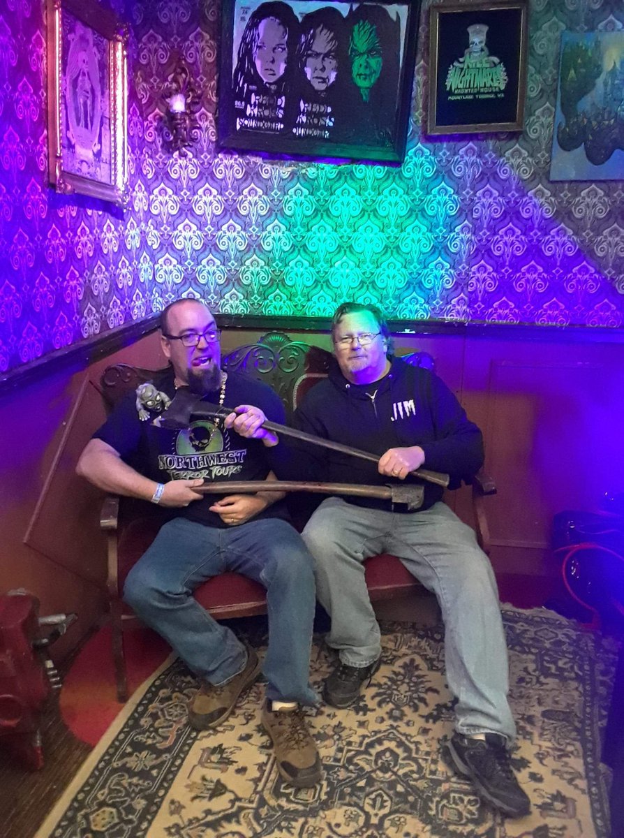 NWTerrorTour's tweet photo. We had a great time at Crypticon Seattle and want to thank Nile Nightmares Haunted House for their hospitality!!  We'll be back!!!!  Tickets to the tours available at https://t.co/4GH0EaaBIl https://t.co/HaxZJE1oUq