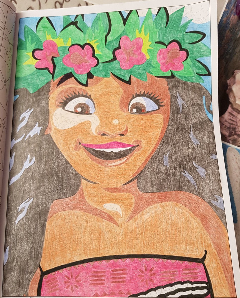 minonpumkin's tweet photo. Voila mon 1er coloriage #Vaiana
#lesgrandsclassiquesdisney #disney #coloriagemystere #crayondecouleur #fabercastell #disneycoloring #hachettedisney #arttherapy #disneyarttherapy #adultcoloring #coloring https://t.co/XgGEF5NpwU