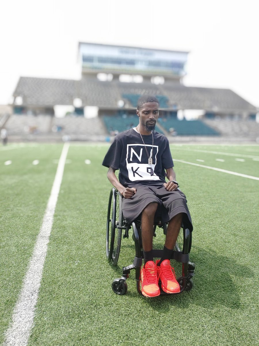 TODAY IS 10 YEARS SINCE MY INJURY!I WENT TO GO VISIT THE DESOTO HIGH SCHOOL FOOTBALL FIELD AND SPOT WHERE I GOT INJURED FROM. EVERYDAY I STRIVE FOR GREATNESS TO MY GOAL THATS WALKING AGAIN! I GET UP EVERYDAY AND TELL MYSELF #FINDAWAY. I'VE CRIED! I WILL WALK AGAIN. #RETWEET