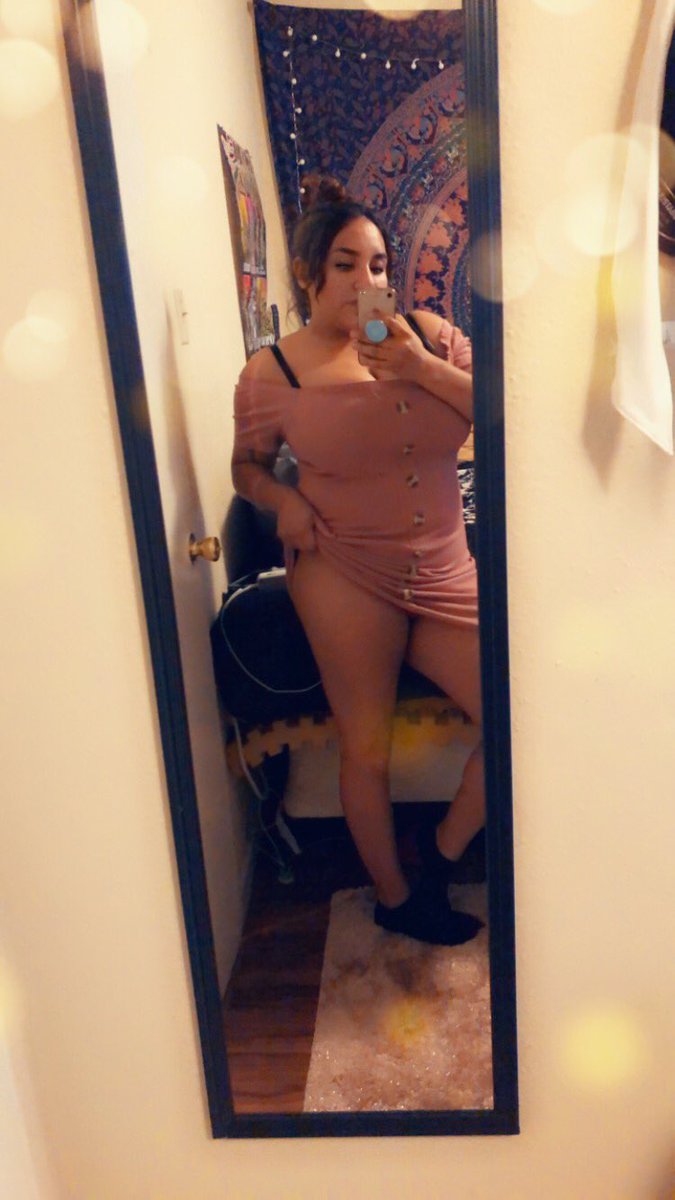 ripfez's tweet photo. Look at these cute dresses I got 🤩 #booty #latina #busty #bigboobs #bustylatina #snapchatpremium #snapchatnsfw #snapchatthot #sellingnudes #buymynudes #sellingpremium #bigtits https://t.co/H2h8ZQdHm0