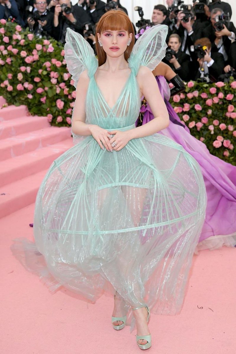 loreenjacb's tweet photo. 🧚🏻‍♀️ #MetGala2019 https://t.co/q8q0ZWzQEC