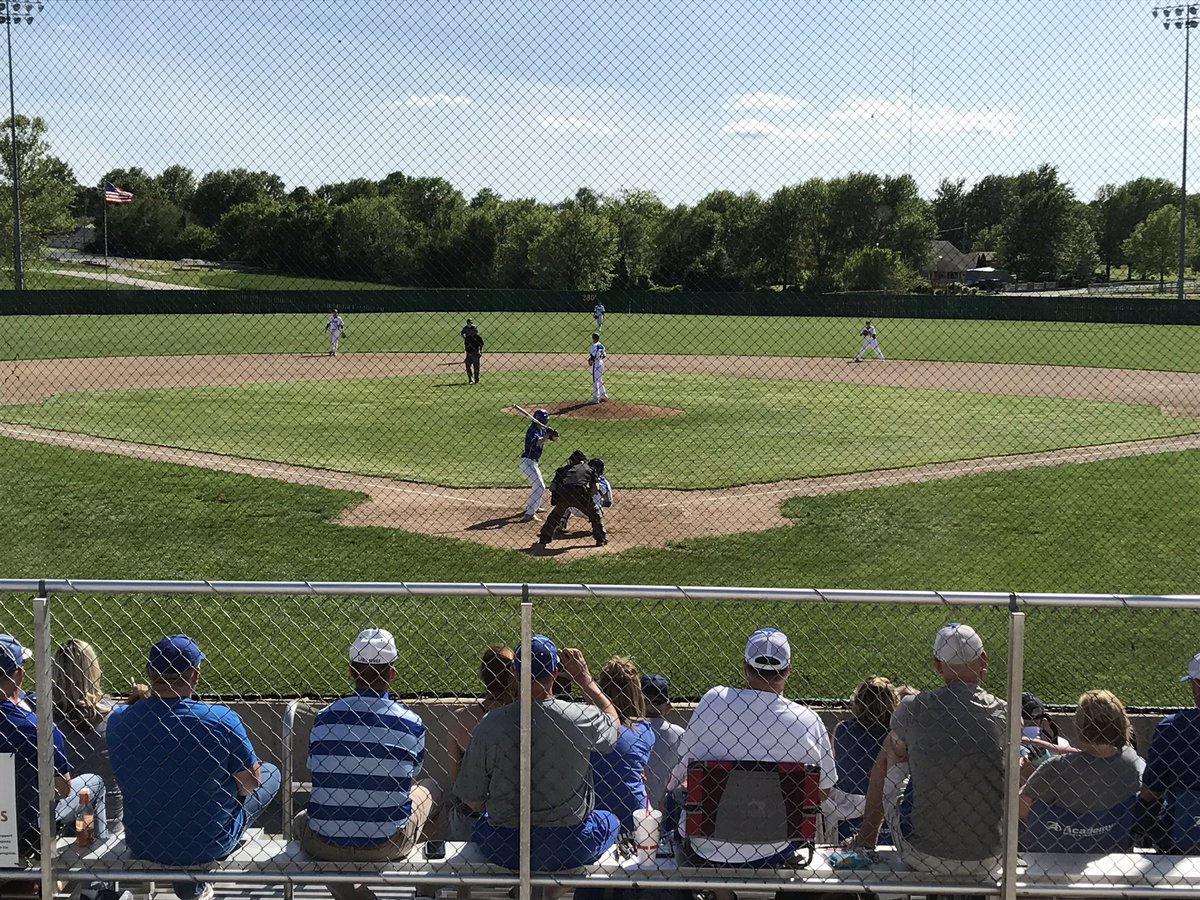 LiberatorsNOW's tweet photo. Baseball Final: Bolivar 6 Ava 3 #GoLiberators https://t.co/PEjyebBH7P