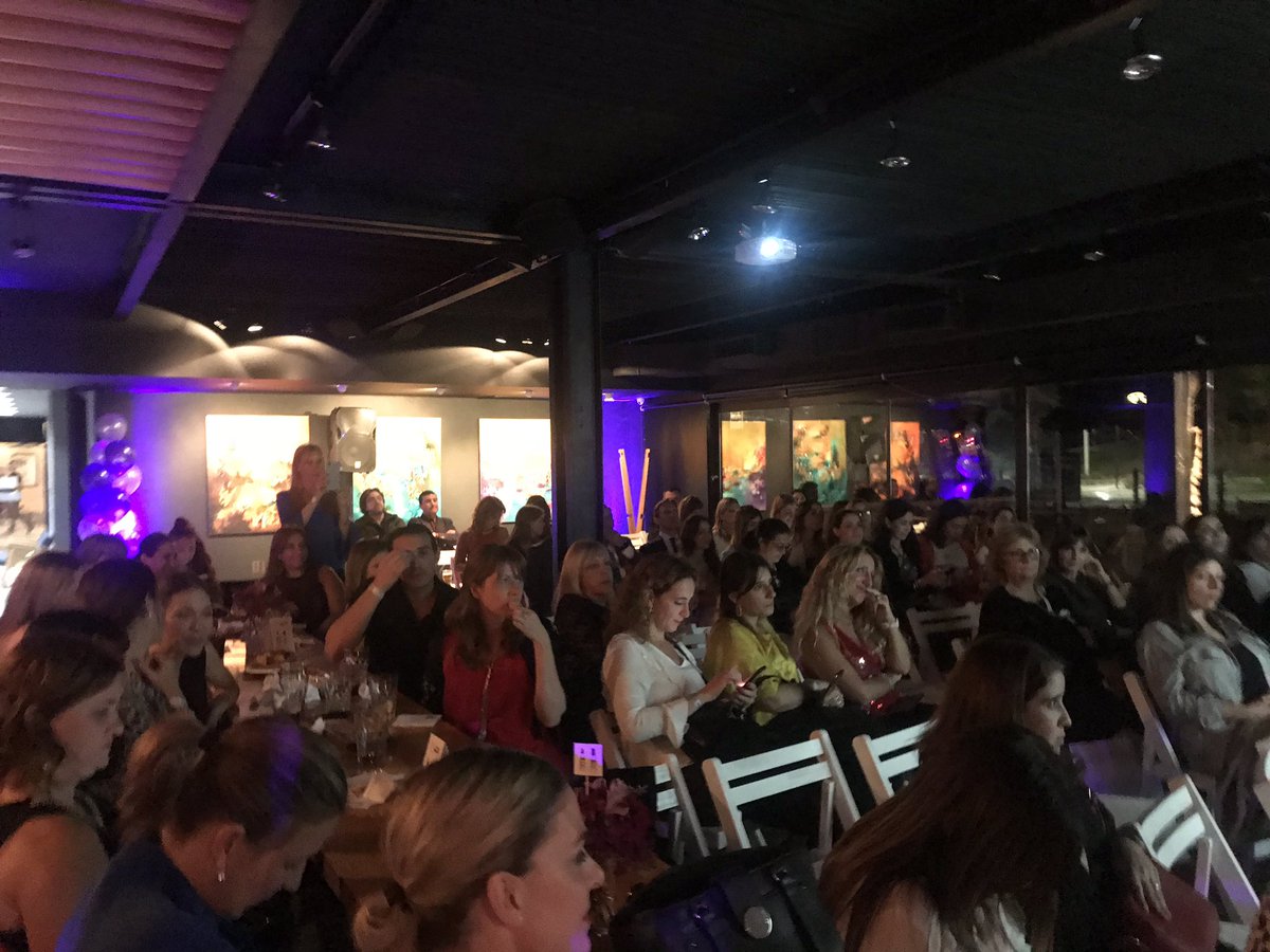 VientoCC's tweet photo. Evento Galderma / Cetaphil PRO AC Control en el Mercedes Benz Lounge https://t.co/n4Ik0MKUky