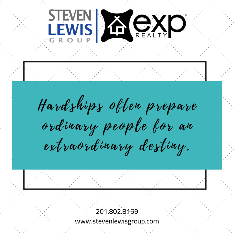 StevenLewisGrp's tweet photo. When you go through hardships and decide not to surrender, that is strength. Always keep that in mind. :) 🌷😍🥰

#motivation #monday #motivationalmondays #freshstart #2019resolutions #motivate #behappy #begrateful https://t.co/bqPbRurmRk