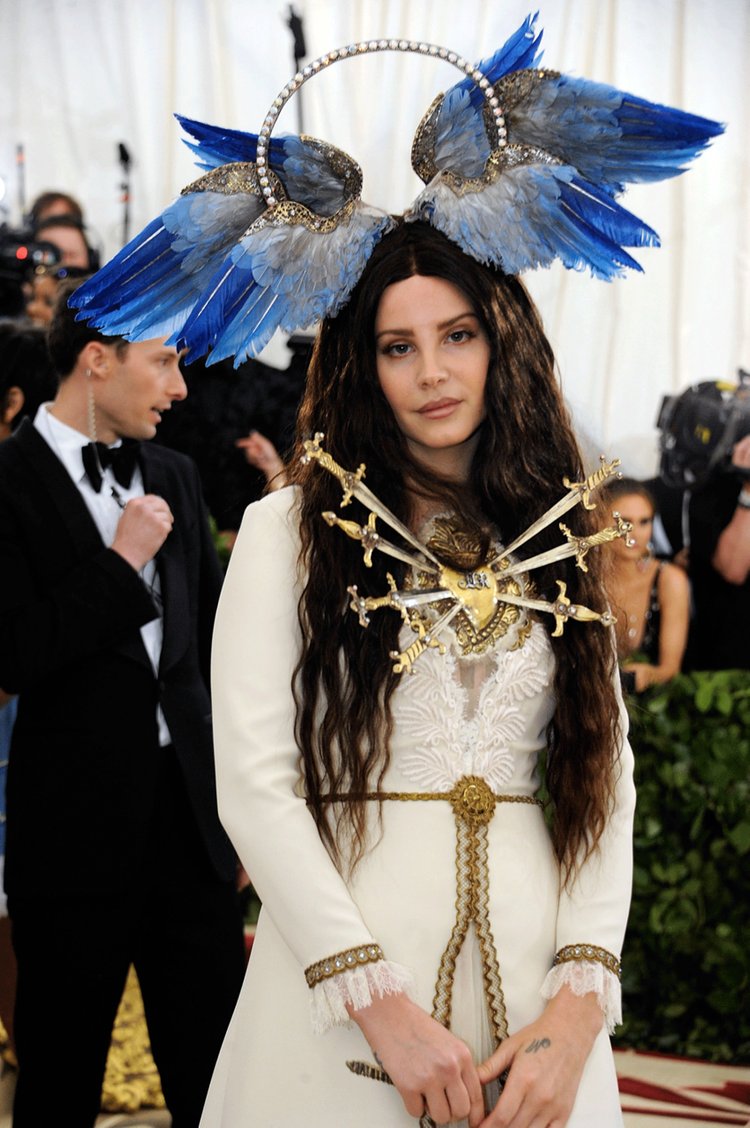 VespergenikReUp's tweet photo. Lana Del Rey and Florence Welch auditioning for the new Final Fantasy live action movie #METGala https://t.co/WRIf5QbIes