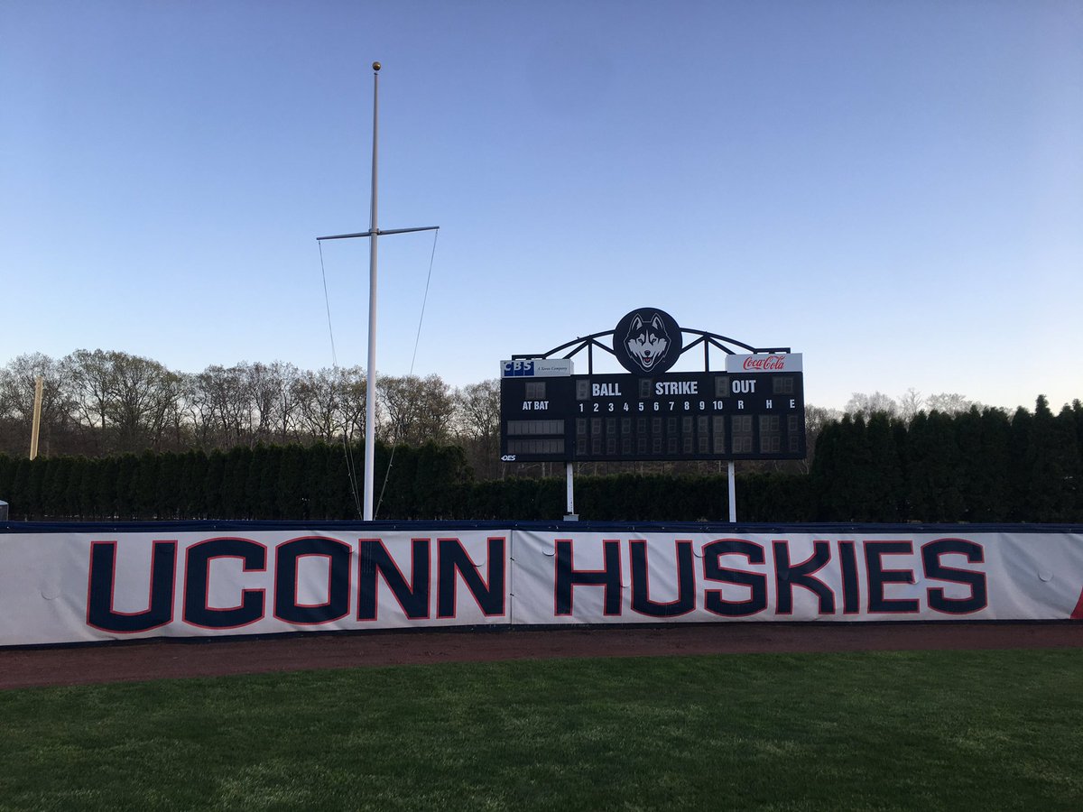 Softball In Storrs tweet media