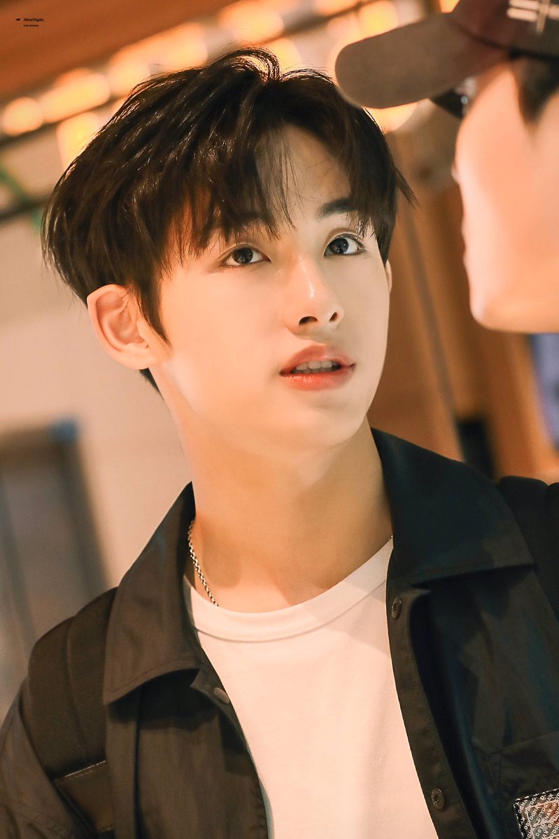 Winwin Pics On Twitter Dong Sicheng Is The Only Man Ever Https T Co Focoqa6xqt Twitter