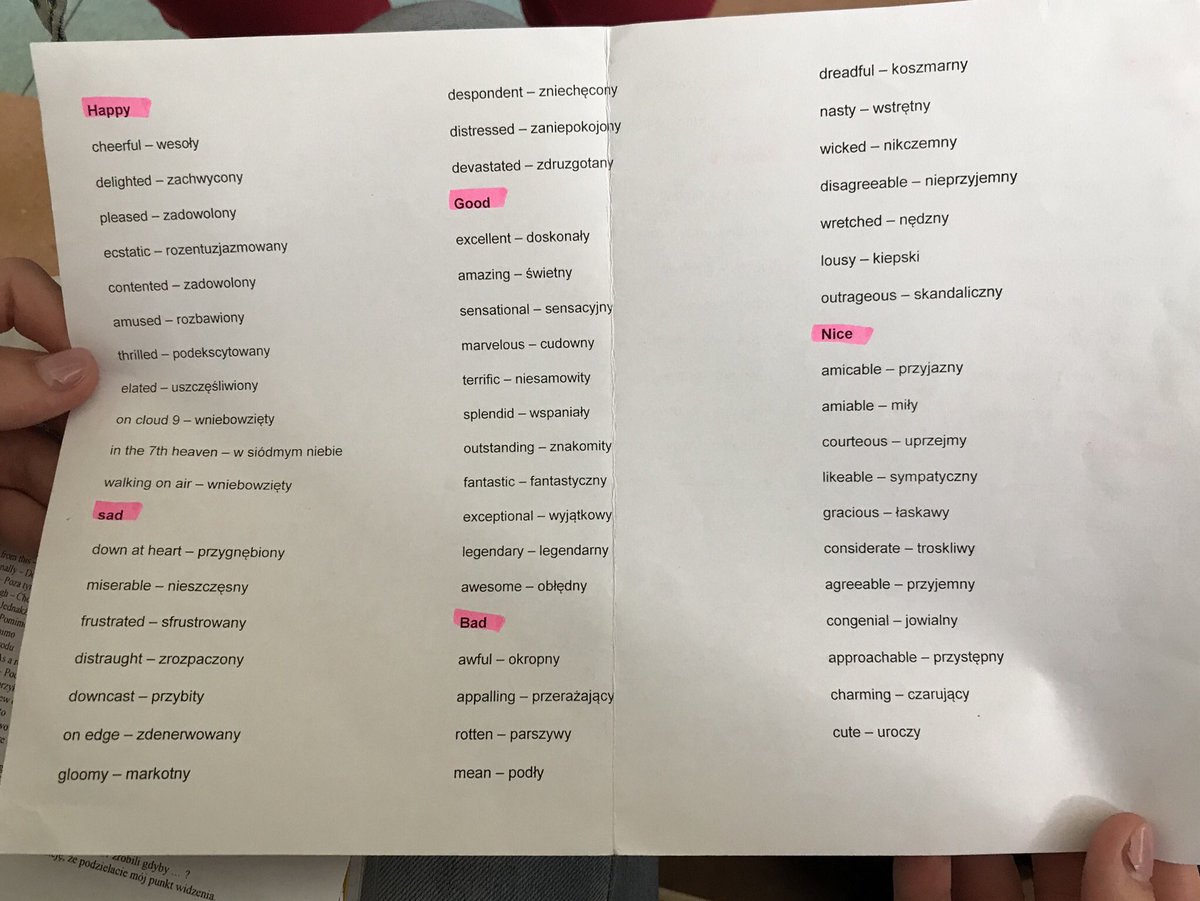 crvinglghtnng's tweet photo. jakby ktoś jeszcze potrzebował, przydatne słownictwo na pracy pisemnej z angielskiego #matura2019 https://t.co/1TUQEHiKKW