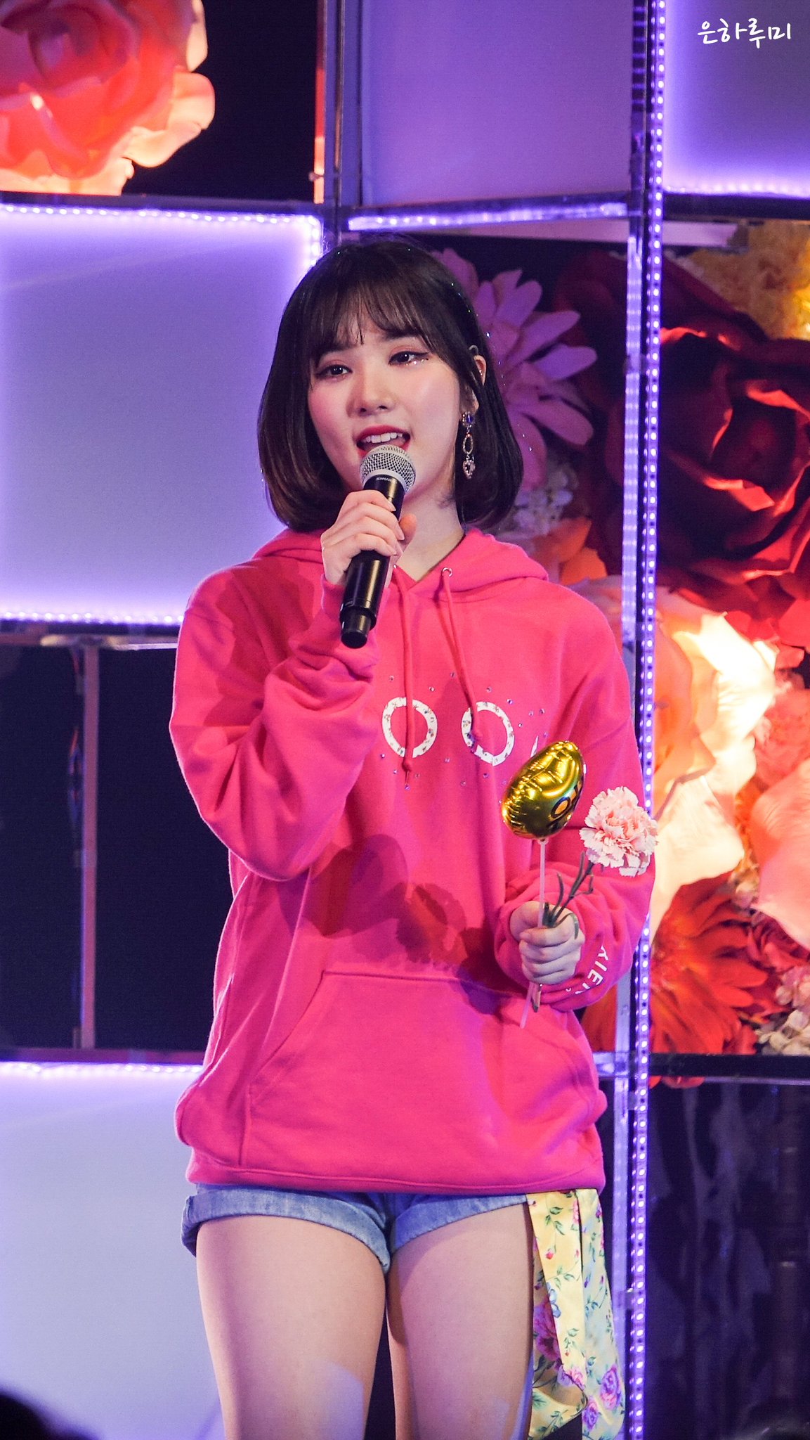 D56Ax5RUUAA6XM_.jpg:large