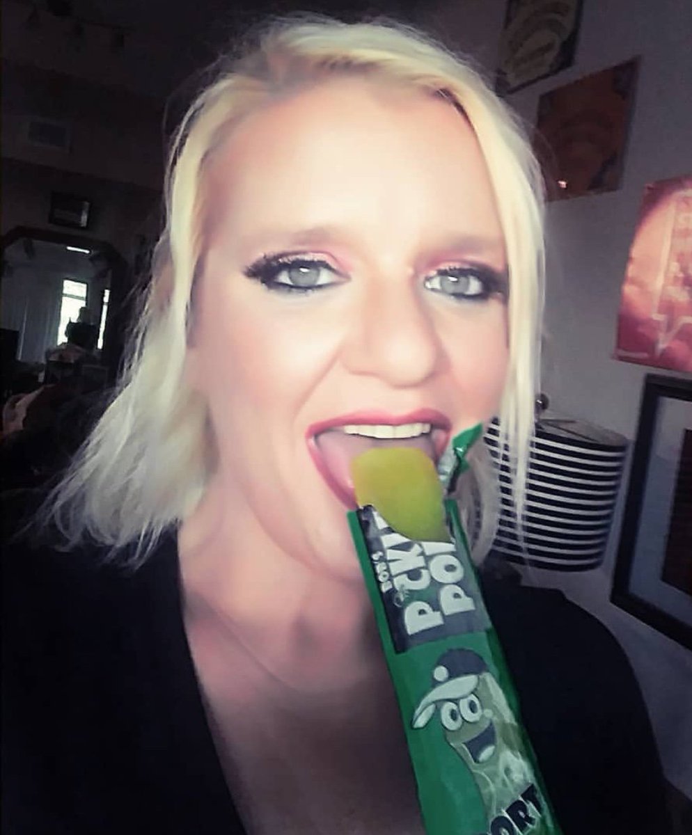 BobsPicklePops's tweet image. Sharing good times with those you love. Thank U Susan We really loved these pics They're just great. 
#florida #beachlife #friends #family #picklepops #pickleice @bobspicklepops #bobspicklepops #walmart #heb @amazon @walmart @666siouxsie666