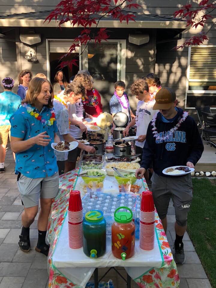 bowmenlax's tweet photo. Shout out to our Sophomore and Freshman parents for another delicious Team Dinner at the Ford’s house! #rollwood #bowmenlax https://t.co/waLZYIIUDc