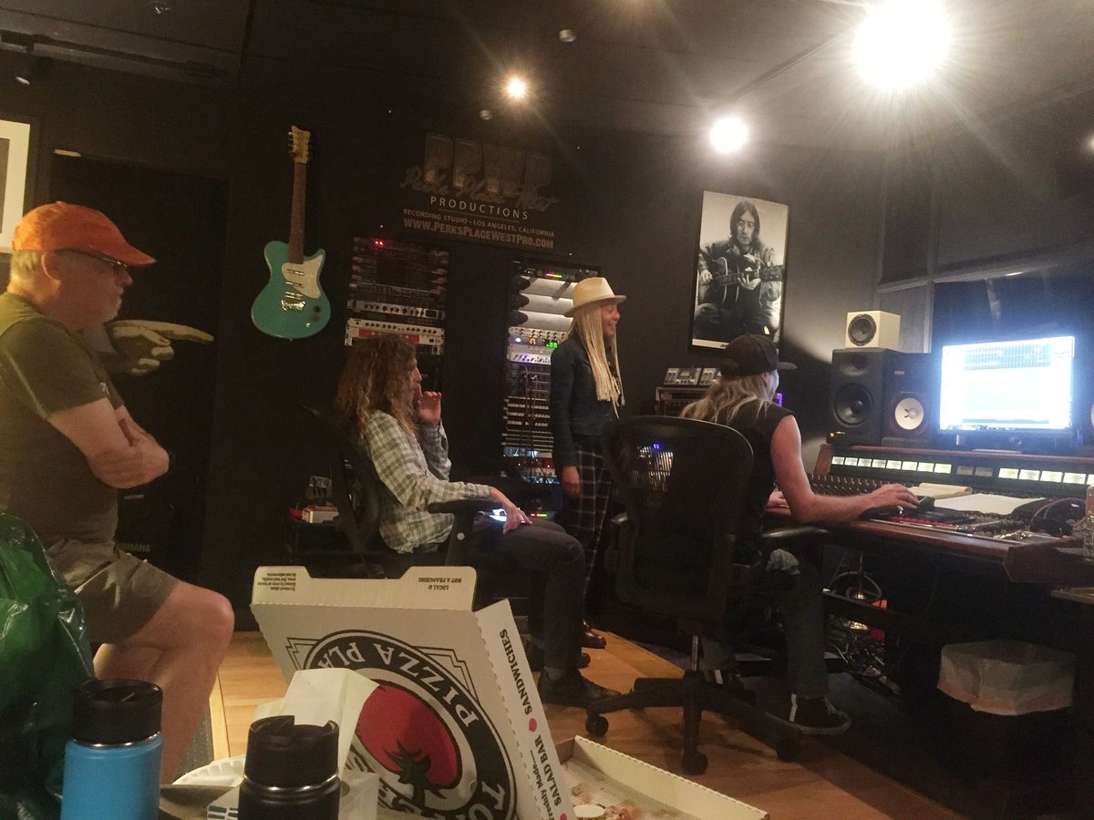 seventh_freedom's tweet photo. Matt Artrip/guitarist, Scott and Kimberly Naslund/vocalists with Terry Watkins/engineer/producer/drummer at Perks Place Recording Studio in Westlake Village, California #seventhfreedom #perksplacerecordingstudio #kimberlyandscottnaslund #rockartists https://t.co/uDBJEIegKM