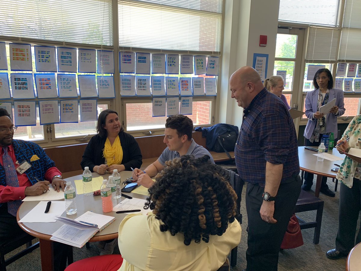 BarnardEST's tweet photo. Professional learning with our Math Supervisor, Ken Matthews! Thank you for an engaging session. @NewHavenSuper @EvieV #BESMS https://t.co/VNue2OZSrj