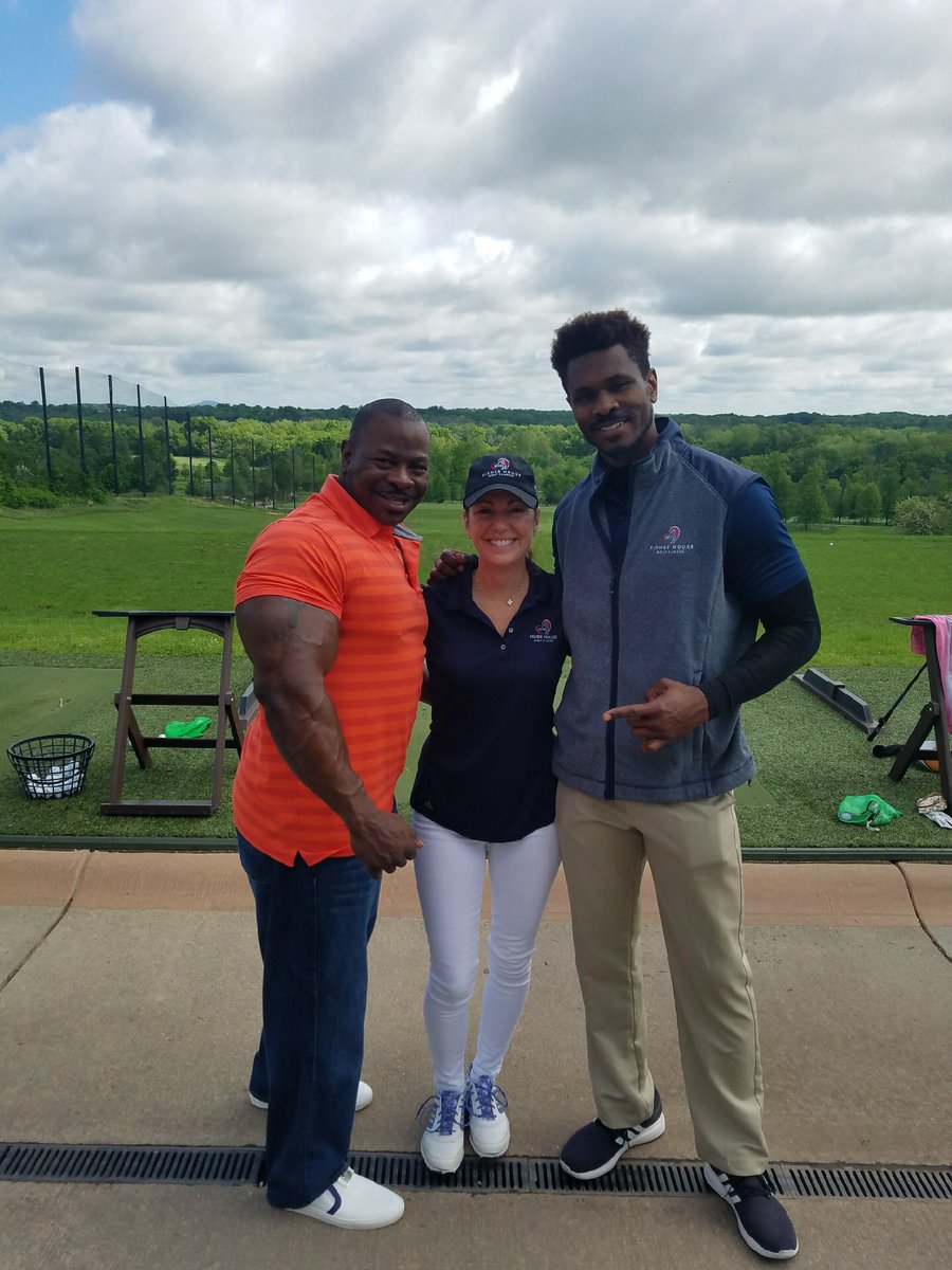 Thanks to White House chef ⁦<a href="/realchefrush/">Chef Andre Rush</a>⁩ and ⁦@Redskins⁩ Darnerien McCants for supporting our ⁦<a href="/FisherHouseFdtn/">Fisher House</a>⁩ vets and their families!! #Family’sLove #FisherHouse ⁦<a href="/johnrobertsFox/">John Roberts</a>⁩ ⁦<a href="/PaulRieckhoff/">Paul Rieckhoff🇺🇸🇺🇦</a>⁩