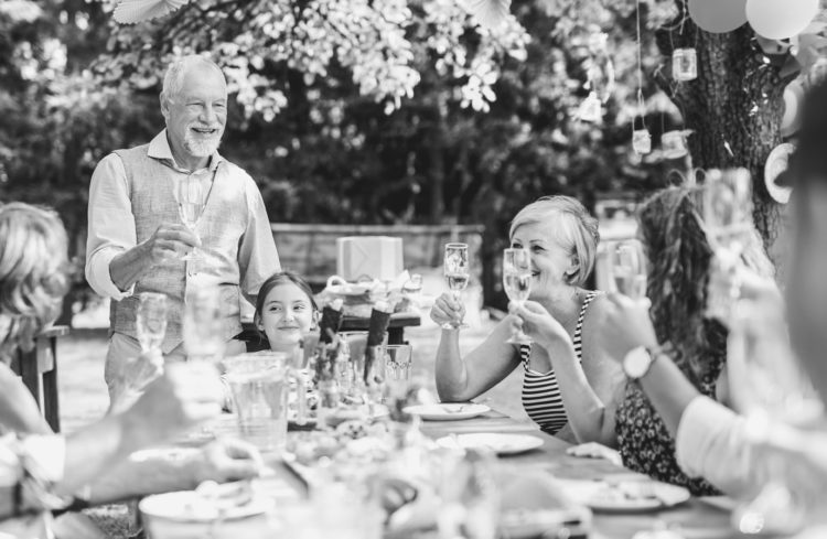 Fünf Tipps für die beste Geburtstagsrede aller Zeiten

#40geburtstag #50geburtstag #60geburtstag #70geburtstag #80geburtstag #90geburtstag #rundergeburtstag #ehrentag #geburtstagsgeschenk #geburtstagskuchen #geburtstagsfeier

hochzeitsrede-bausatz.de/2017/12/13/red…