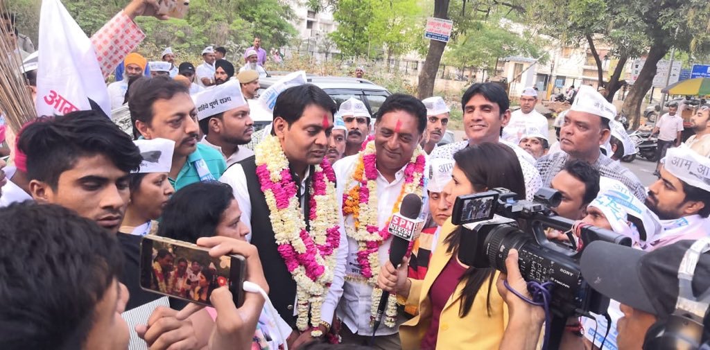 Join Prakash Raj tweet media