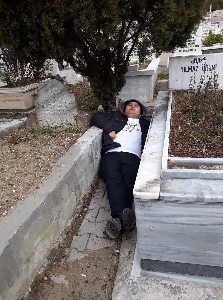 mesut63393857's tweet photo. #EYTÖnergeBekliyor hala ne bekliyorsunuz bizlerin mezara girmesinimi bekliyorsunuz @Akparti @MHP_Bilgi https://t.co/7UZcV4eHi1