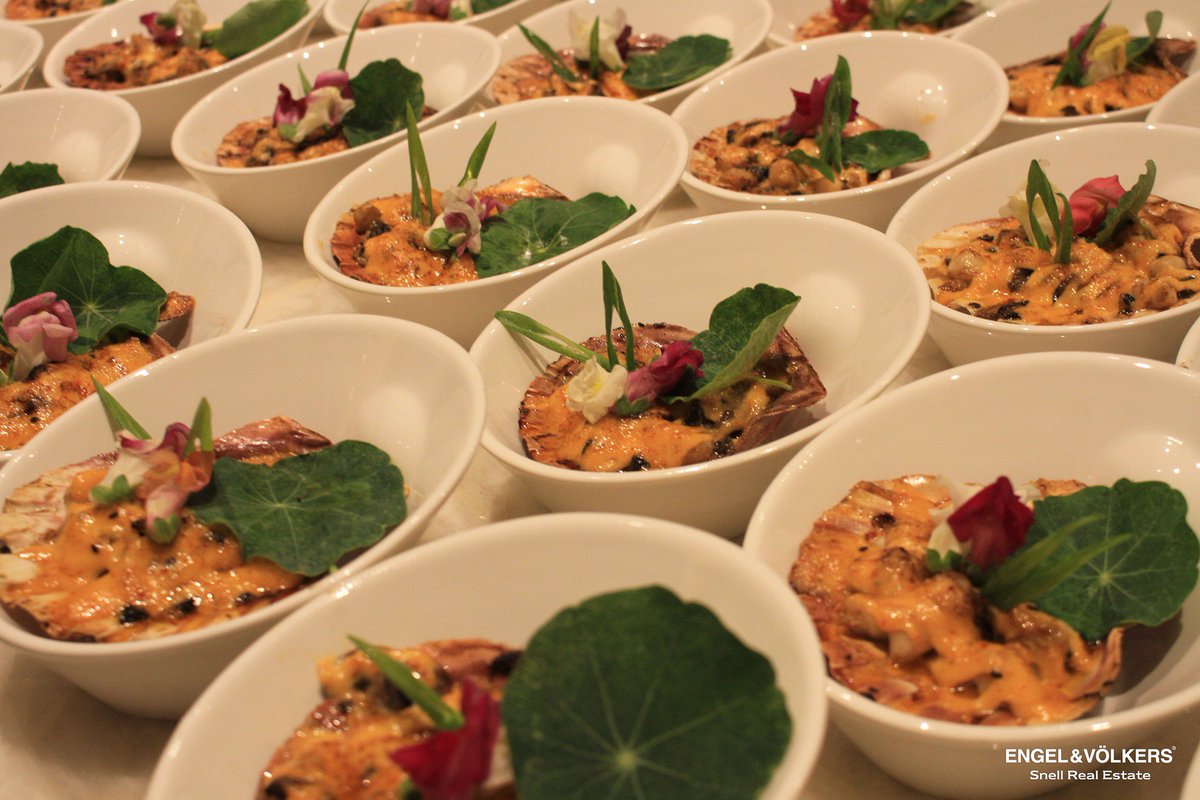 snellrealestate's tweet photo. Engel & Völkers Snell Real Estate had the pleasure of hosting a #ByInvitationOnly Culinary Experience for the 17th Annual @LUXRE Spring Retreat with Chef Angel Carbajal of @NicksanOficial, at the exquisite Estate Nineteen in #EspiritudelMar. #LRECabo #PropertyTourInParadise https://t.co/szLdfYtA4j