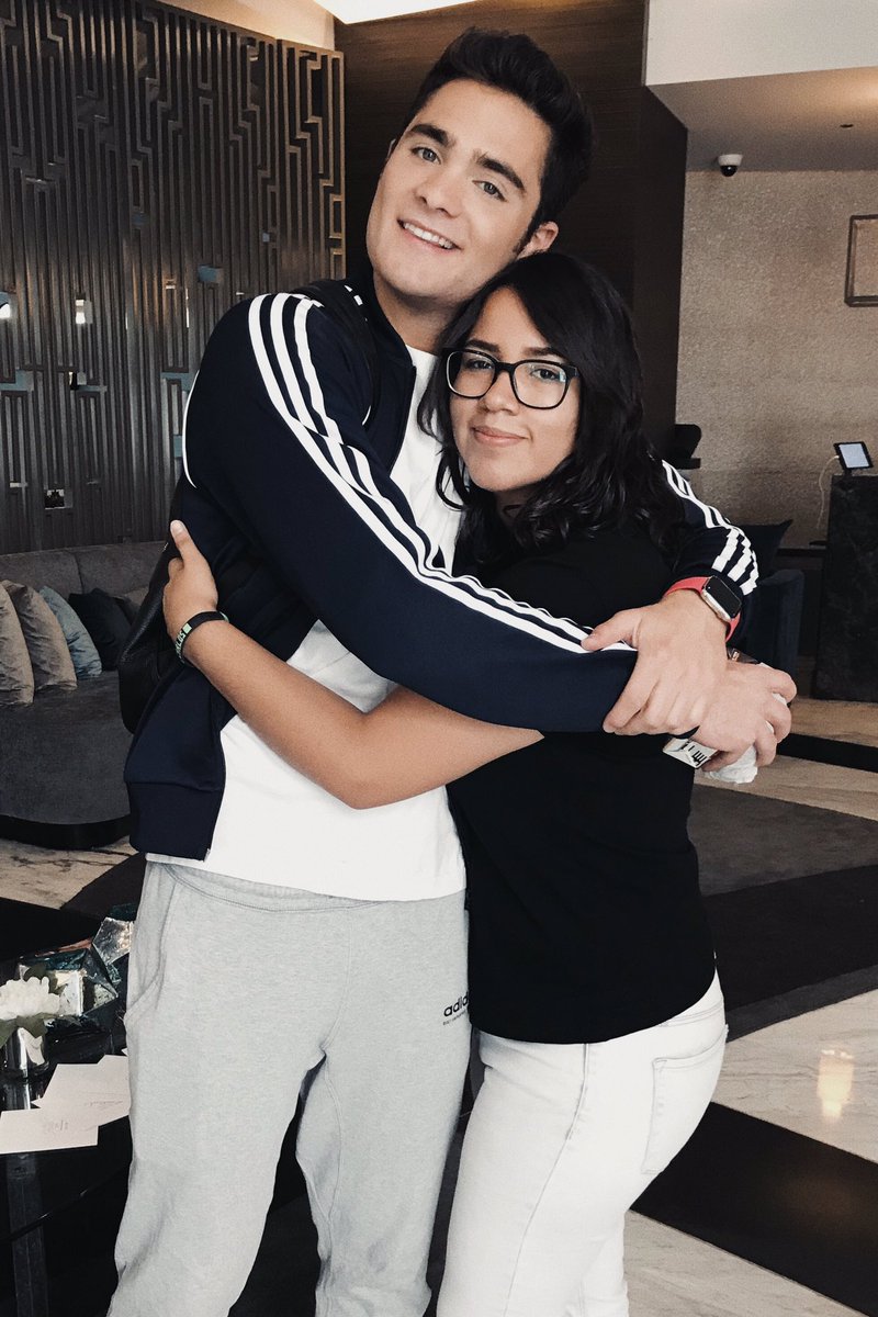sivarnotes's tweet photo. ¡Siempre el más, nunca in el más! ¡Te quiero! ¡Te adoro! ¡Te amo! 
Infinitas gracias por todo lo que das, no me cansaré de repetir que eres el mejor. #ElFav #OjosBonitos https://t.co/P4Xyqi2kmU