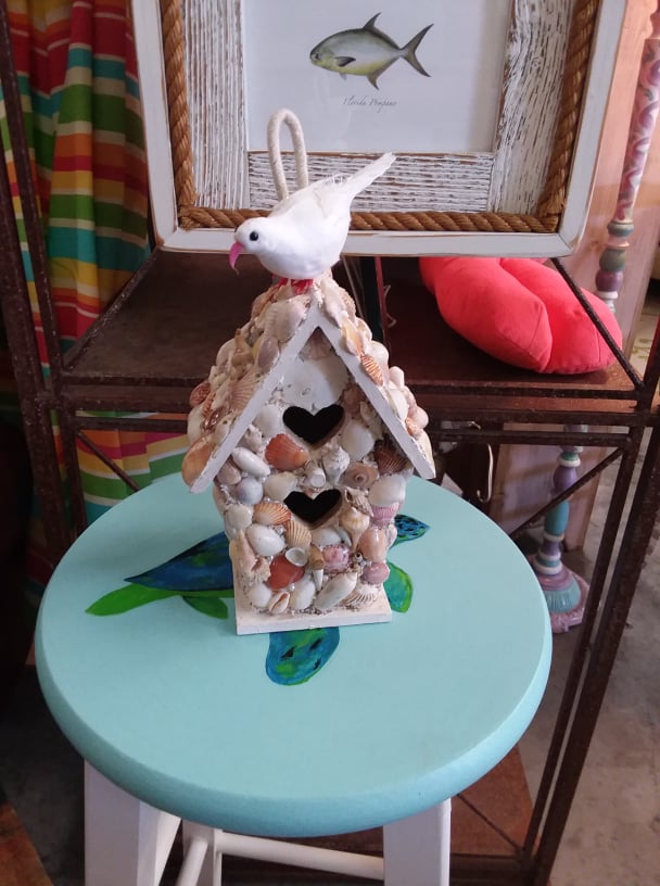 AndPelicans's tweet photo. 🐚These shell items are perfect for coastal decorating and #seaside cottage arts &amp; crafts. They make lovely additions to #coastal table displays, centerpieces and OMG- so much more! Visit us at 📌: 758 South Tamiami Trail Osprey, Florida 34229 https://t.co/tKNHjwehlu