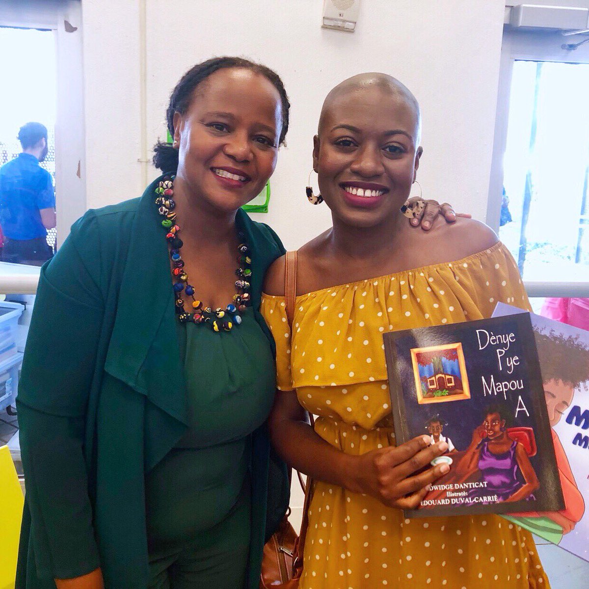 I met #EdwidgeDanticat & it's safe to say that I was very star struck. What do you say to one of the biggest Haitian authors around? One who you've grown up hearing about? Who always uplifts the community? You smile like crazy, take it all in, & giggle like a maniac, that's what.