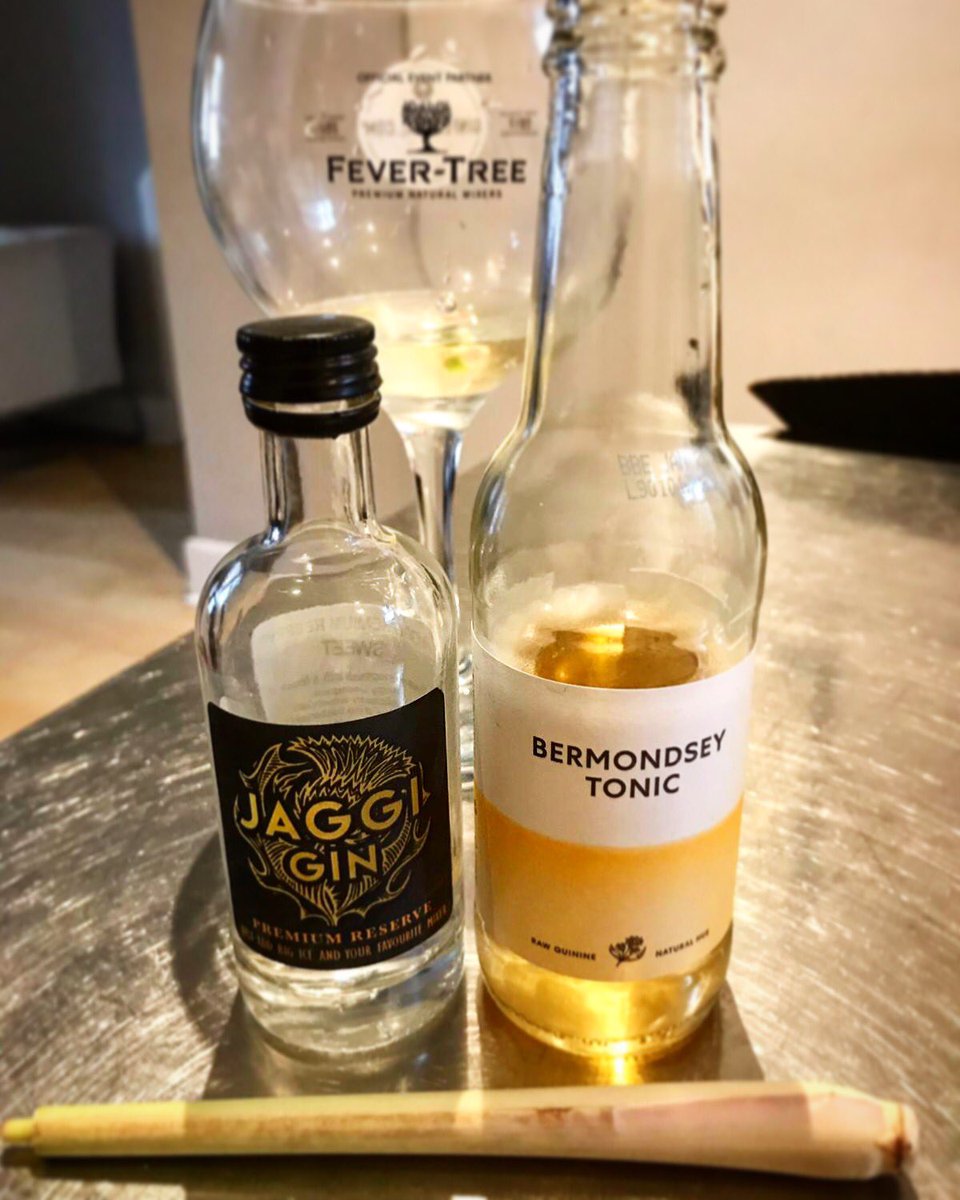 highginx1's tweet photo. Our #highginxoftheday and #ginadaymay is the deliciously perfumed @jaggigin sweet edition. Floral essences of orange blossom and lemongrass create fragrance rather than sweetness, and we felt it required a tonic of depth to accentuate that-@bermondseymixerco tonic & lemongrass. https://t.co/PI0P8Ii1dE