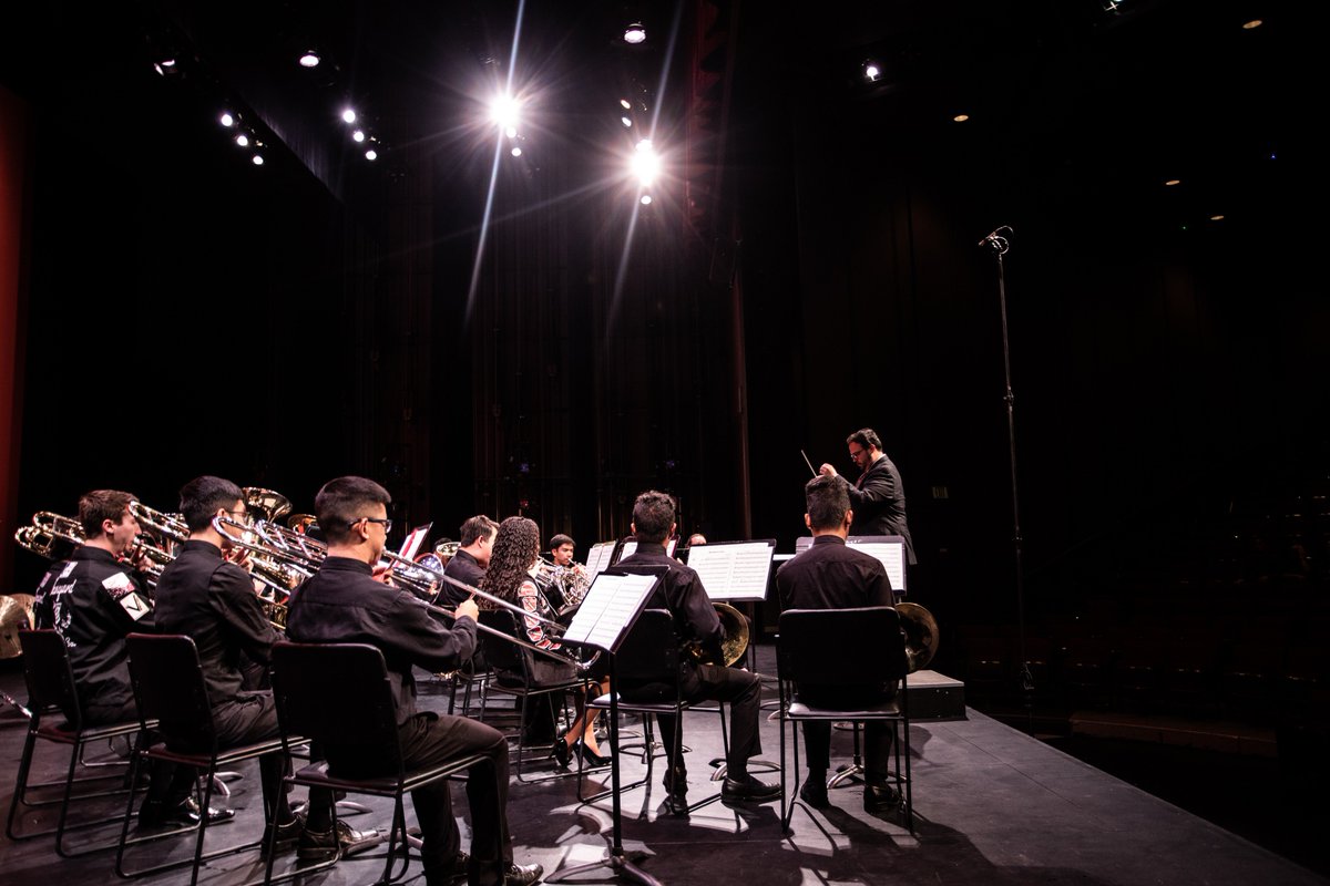 scvanguard's tweet photo. Photos from our final VMAPA Youth Ensembles Concert of the 2019 season are up on the Vanguard Music and Performing Arts Facebook page! Check them out here: https://t.co/LMhN2d7oqf. Keep your eyes peeled for audition information and make plans to join us in 2020! #VMAPA https://t.co/7joCvXLtJ0